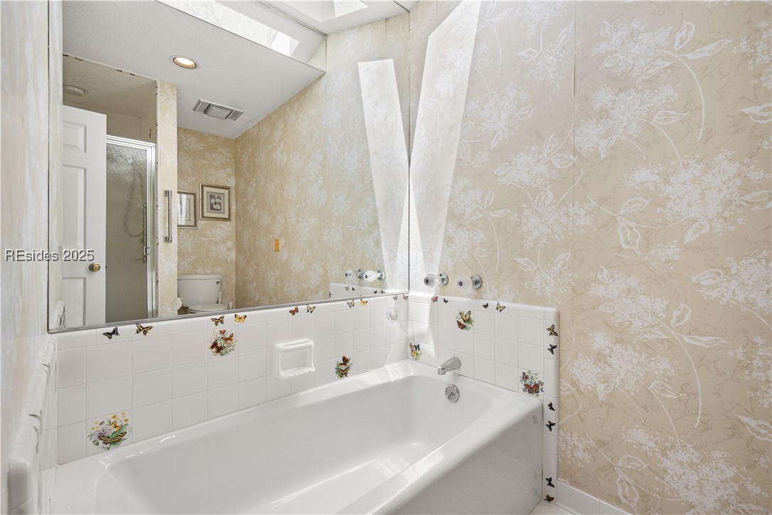 15 Oyster Bay Place