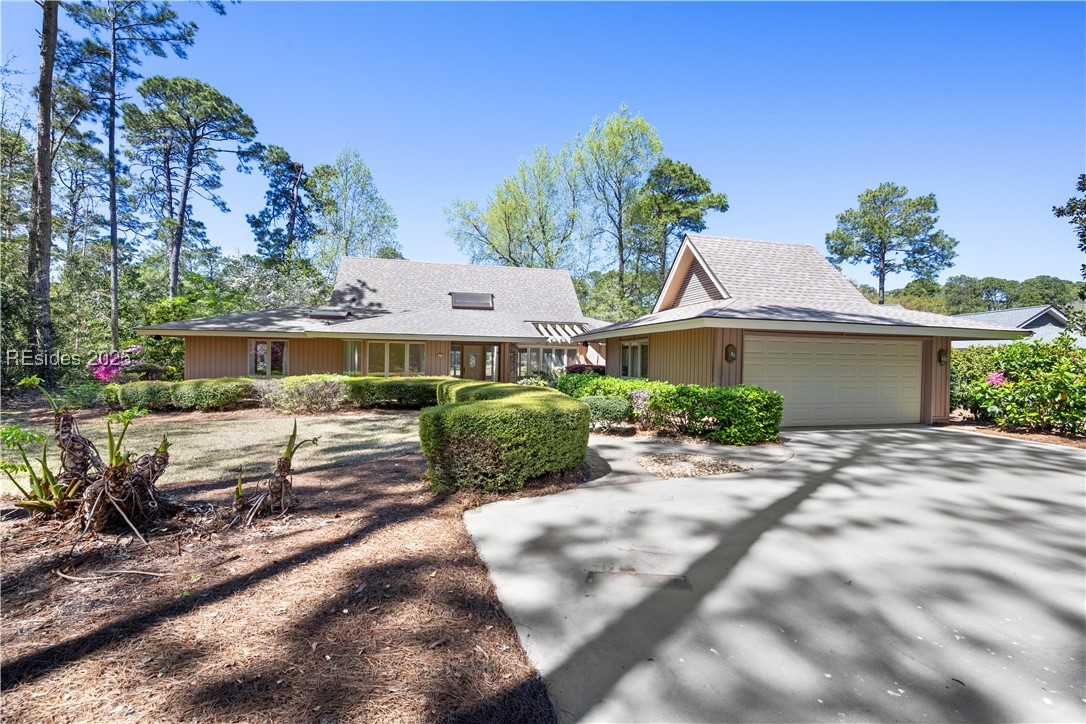 15 Oyster Bay Place