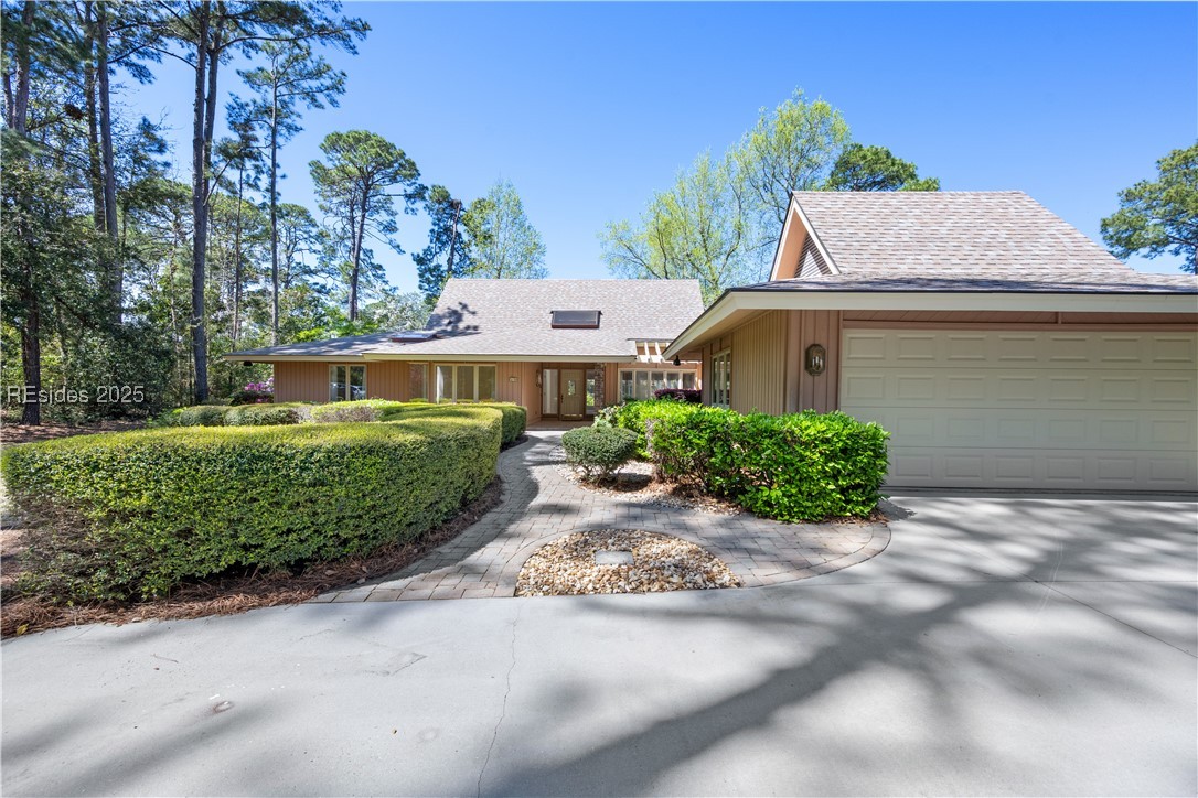 15 Oyster Bay Place