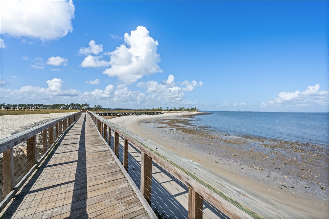 15 Oyster Bay Place