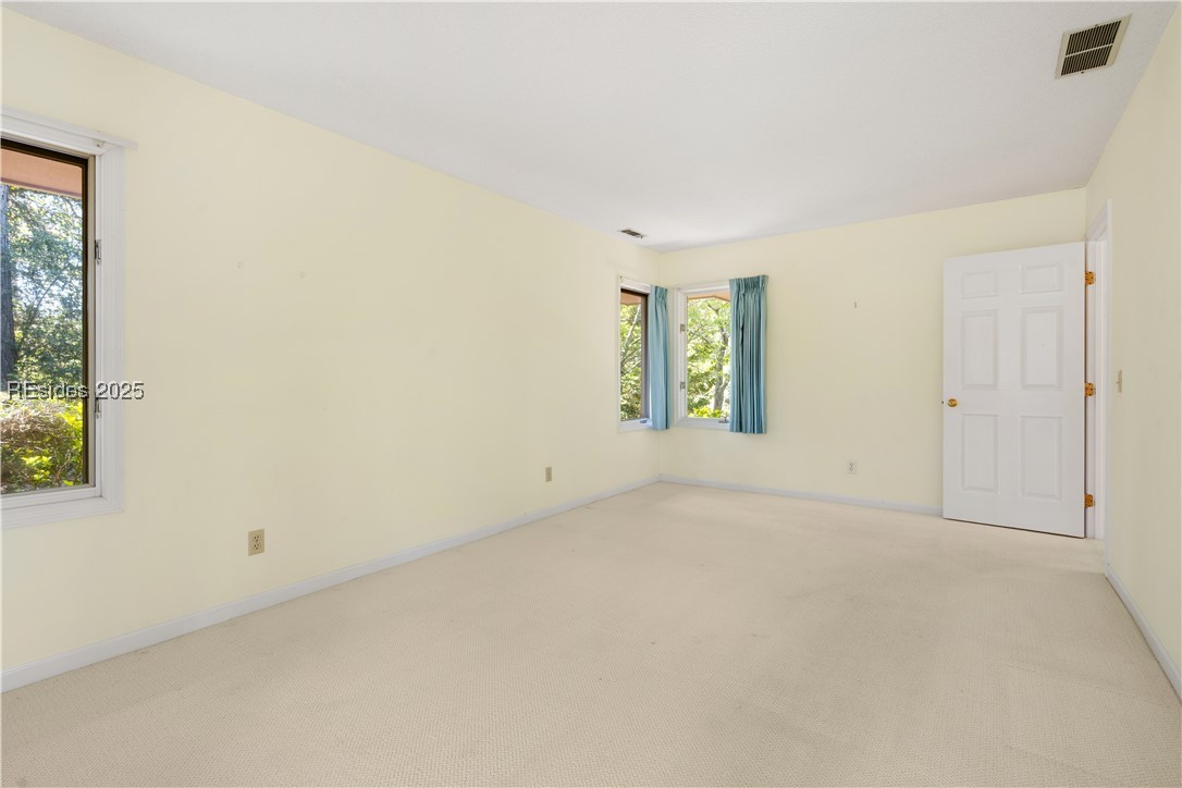 15 Oyster Bay Place
