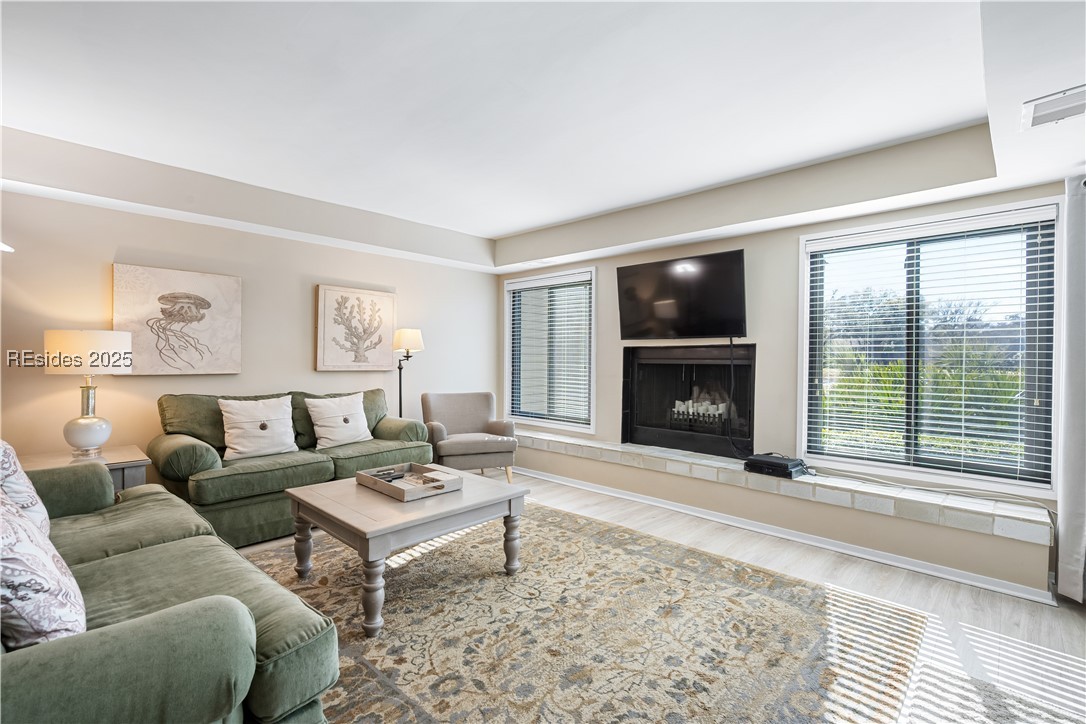15 Carnoustie Road Unit: 5