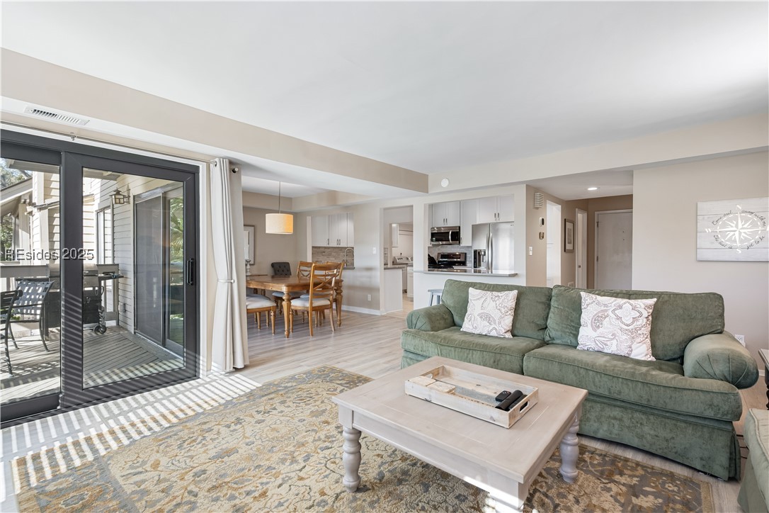 15 Carnoustie Road Unit: 5