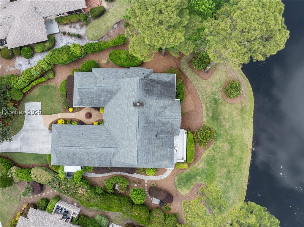 17 Oyster Bay Place