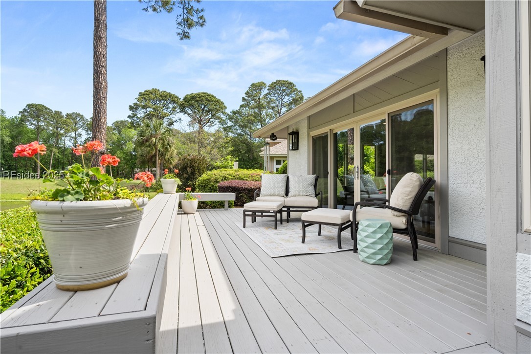 17 Oyster Bay Place