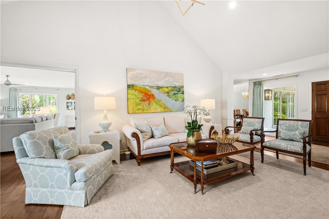 17 Oyster Bay Place
