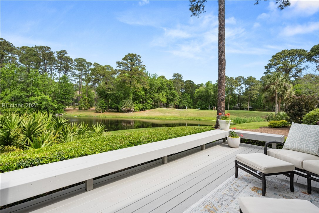 17 Oyster Bay Place