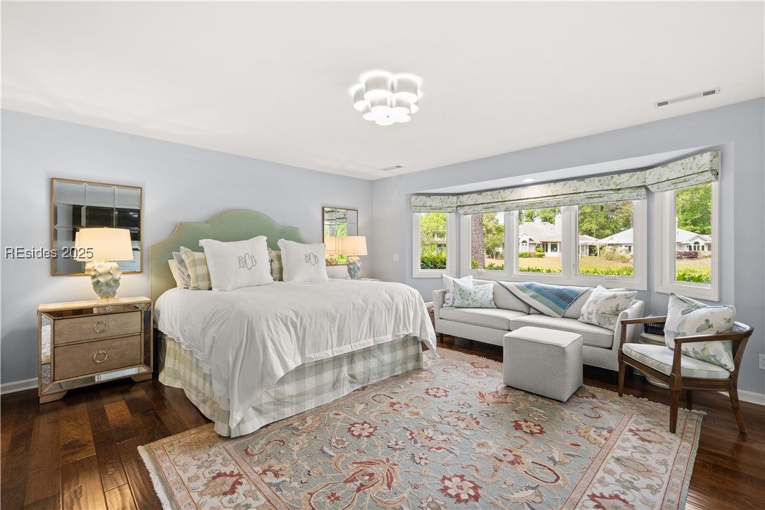 17 Oyster Bay Place