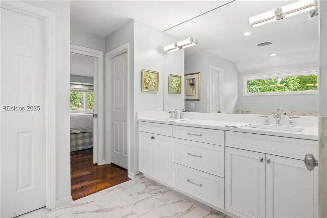 17 Oyster Bay Place