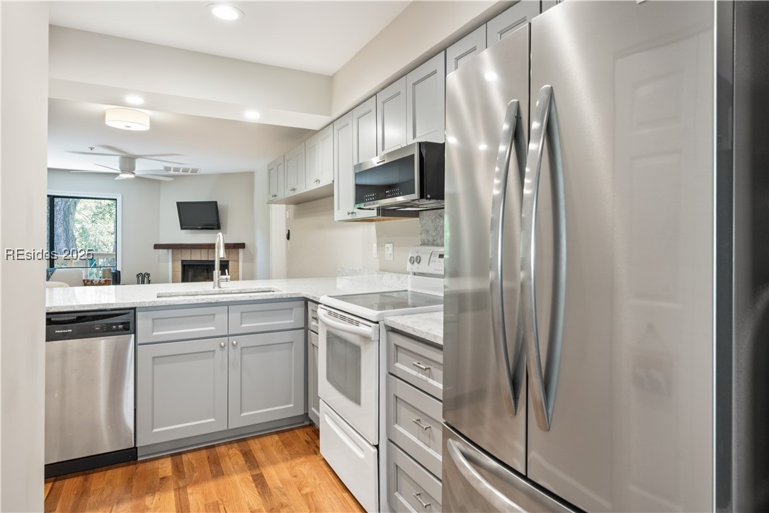 50 Yacht Cove Drive Unit: 411