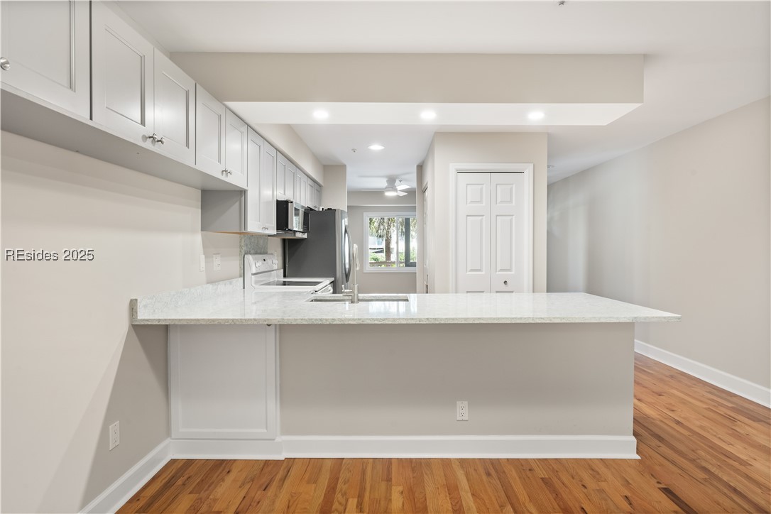 50 Yacht Cove Drive Unit: 411