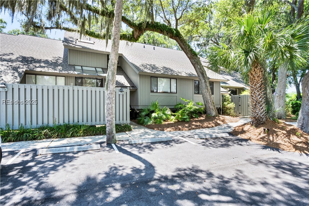 60 Carnoustie Road Unit: 902