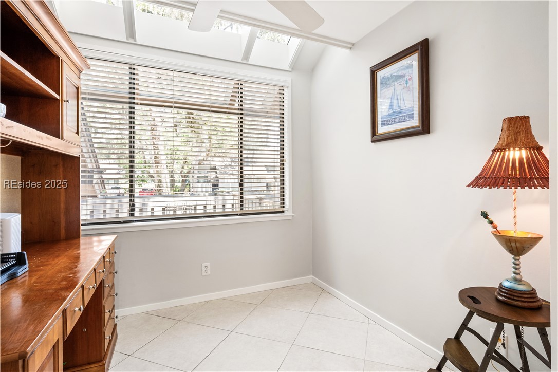 60 Carnoustie Road Unit: 902