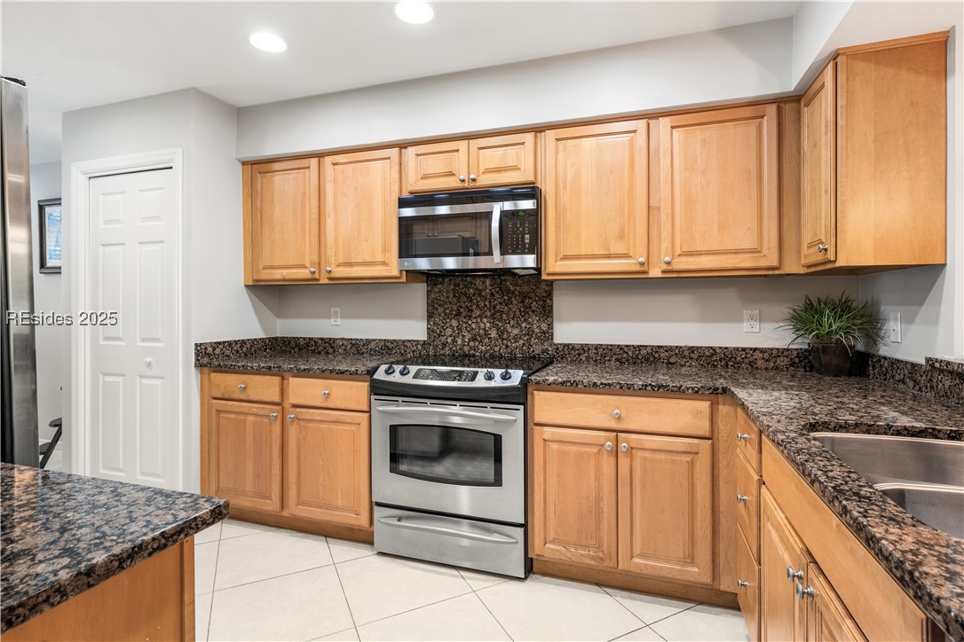 60 Carnoustie Road Unit: 902