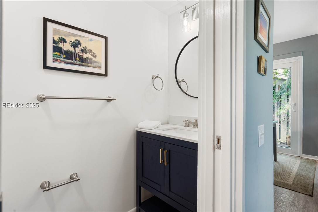 21 Haul Away Unit: 11