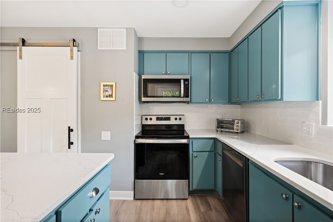 21 Haul Away Unit: 11