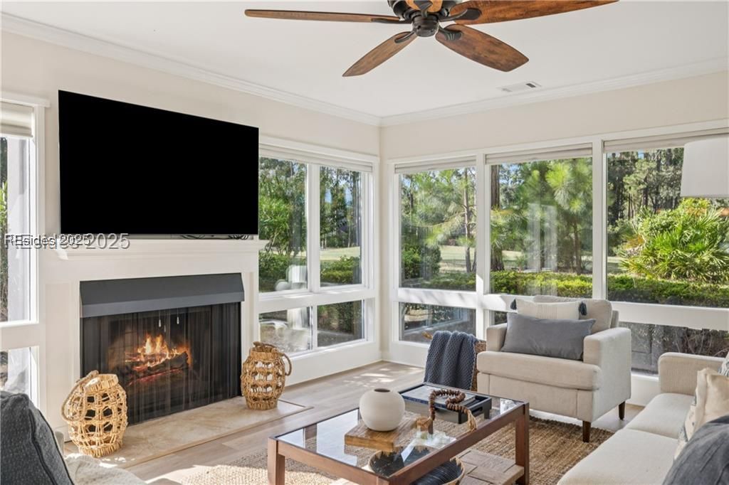 1 High Bluff Road Unit: 2006