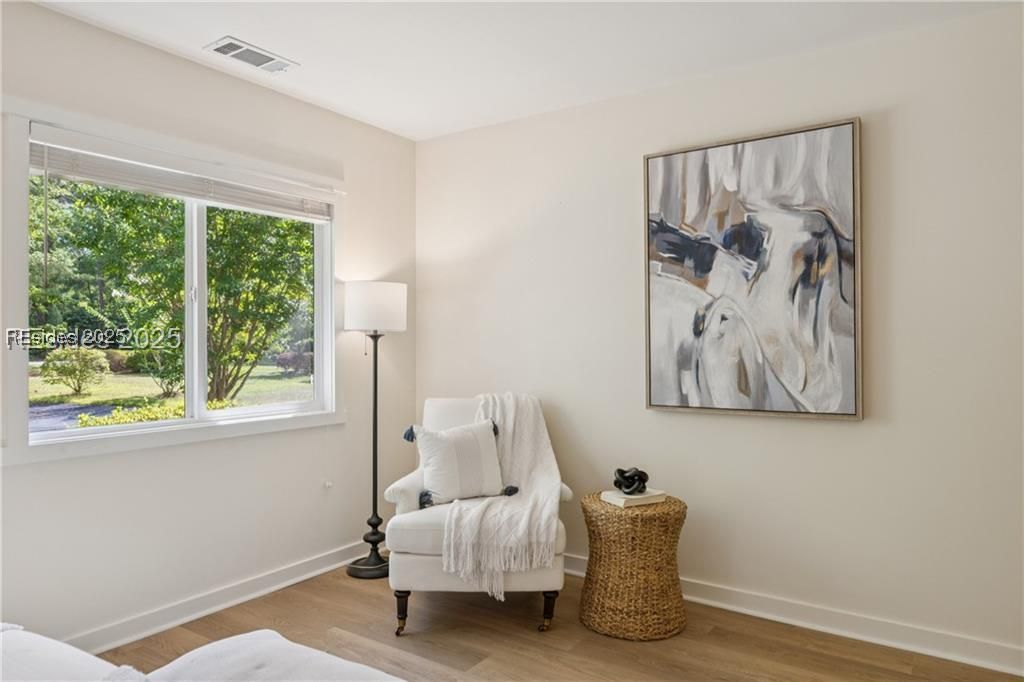 1 High Bluff Road Unit: 2006