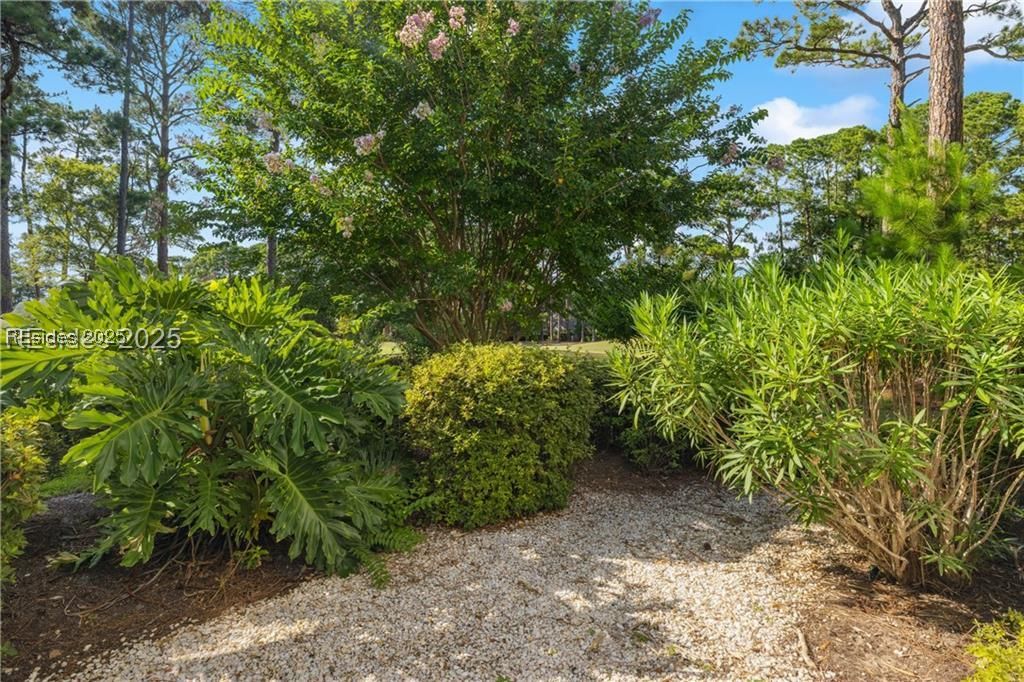 1 High Bluff Road Unit: 2006