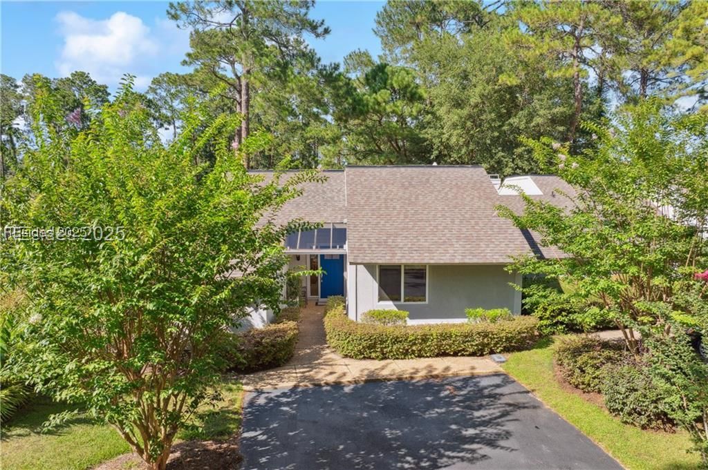 1 High Bluff Road Unit: 2006