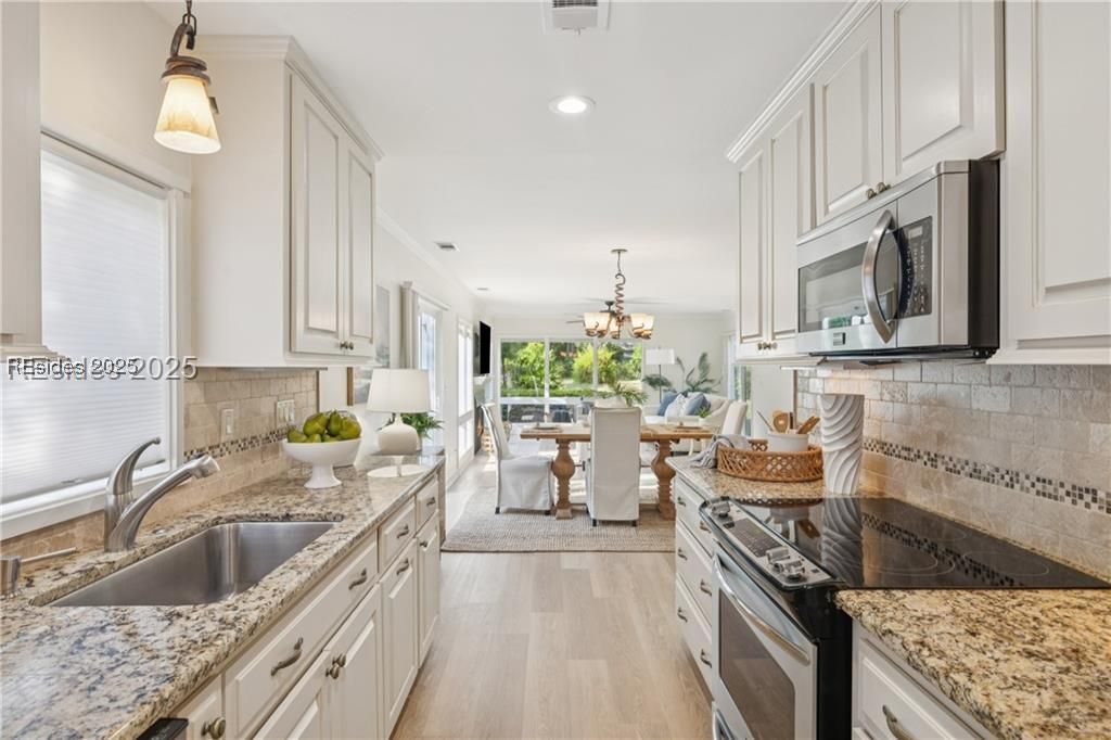 1 High Bluff Road Unit: 2006