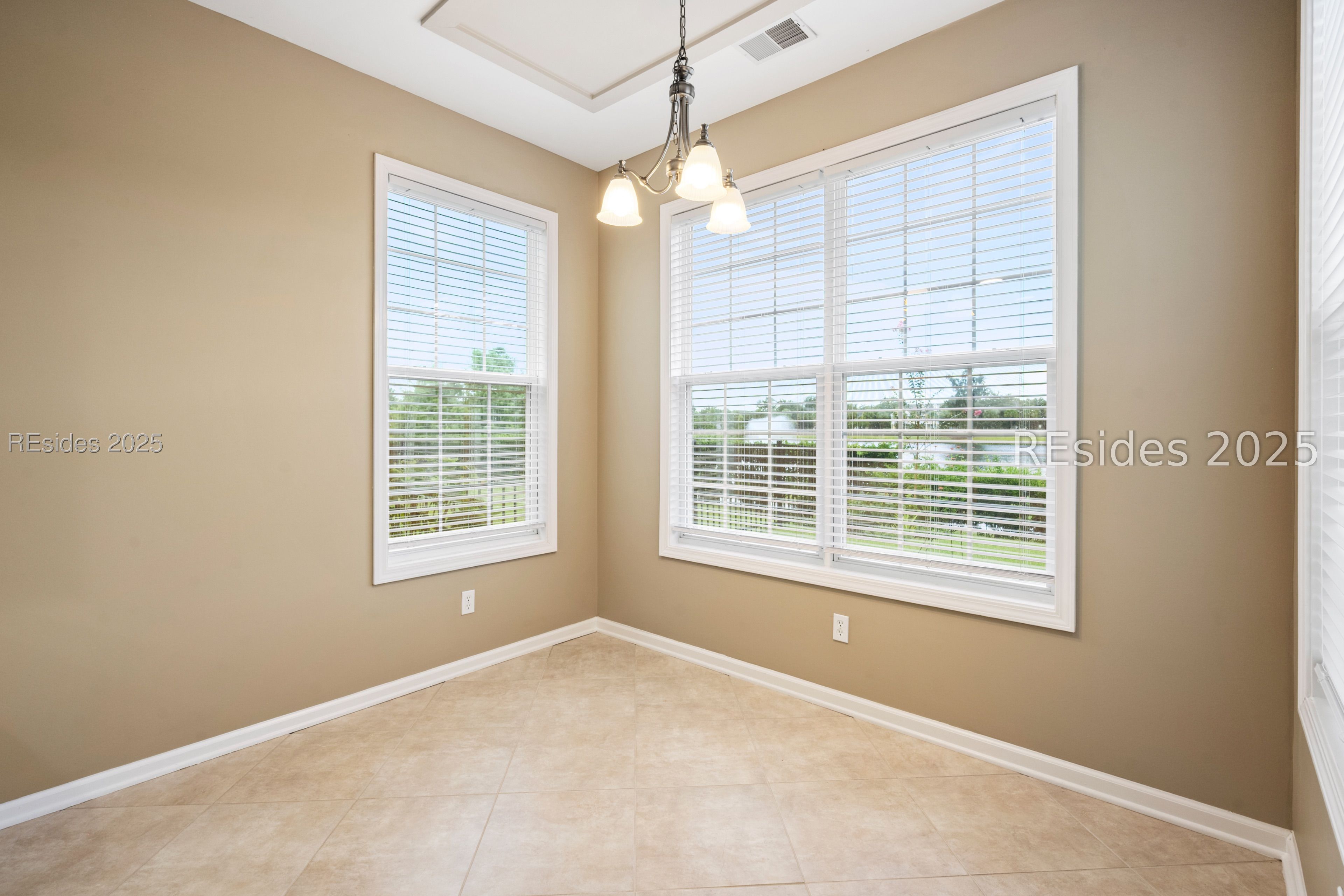 204 Argo Circle
