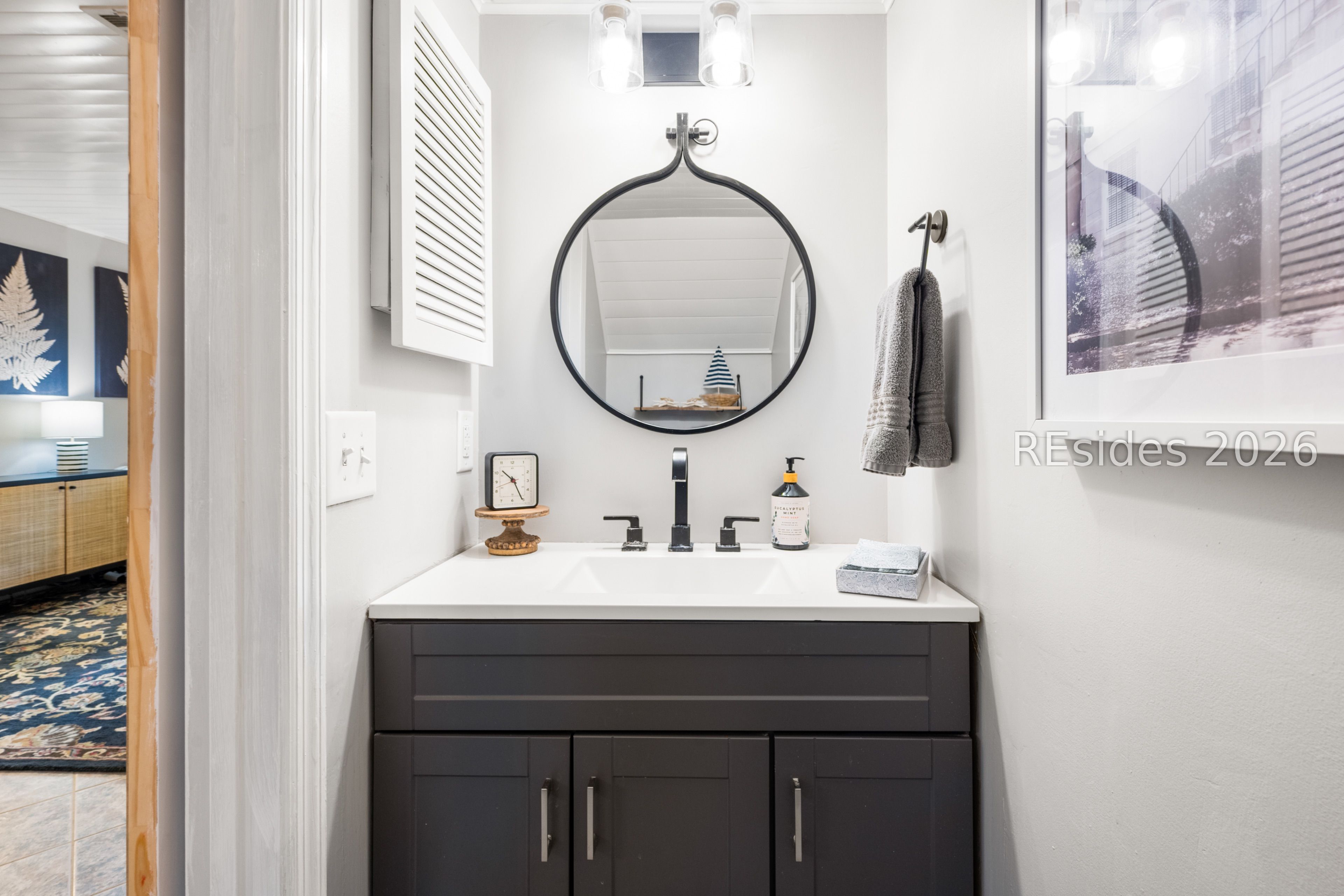 96 Mathews Drive Unit: APT 164