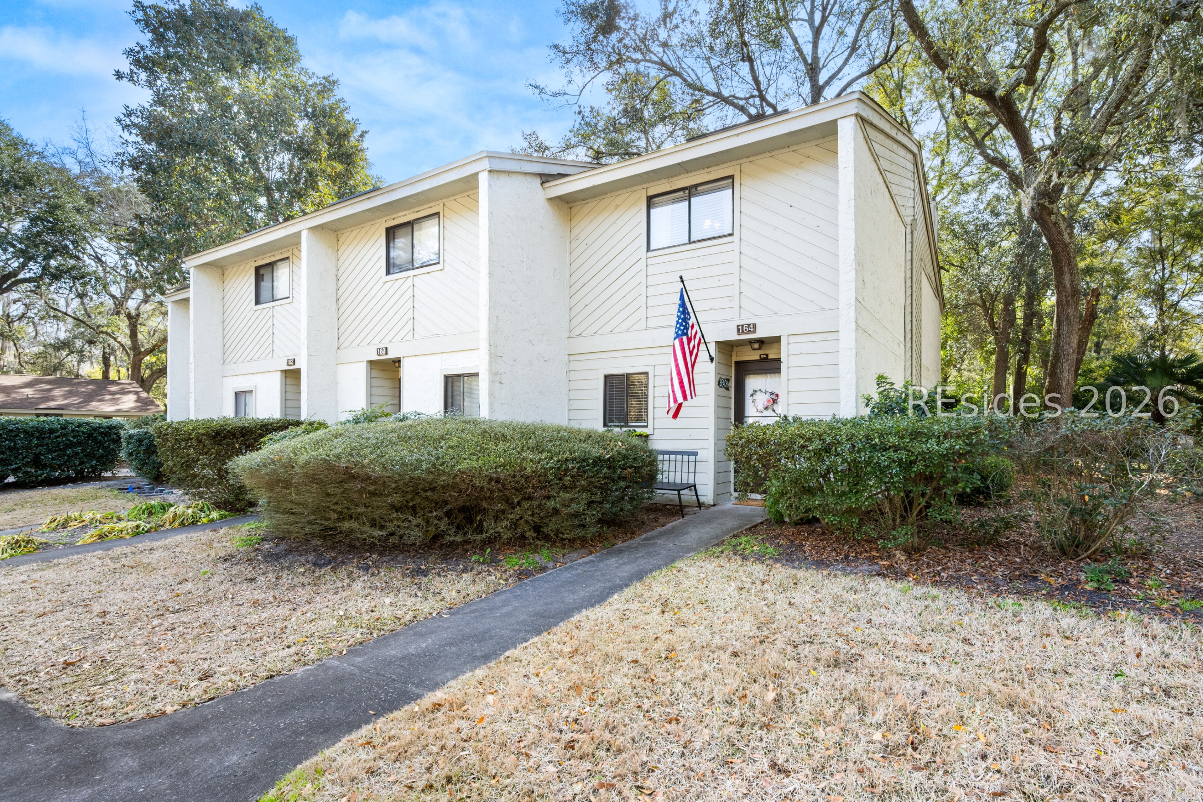 96 Mathews Drive Unit: APT 164