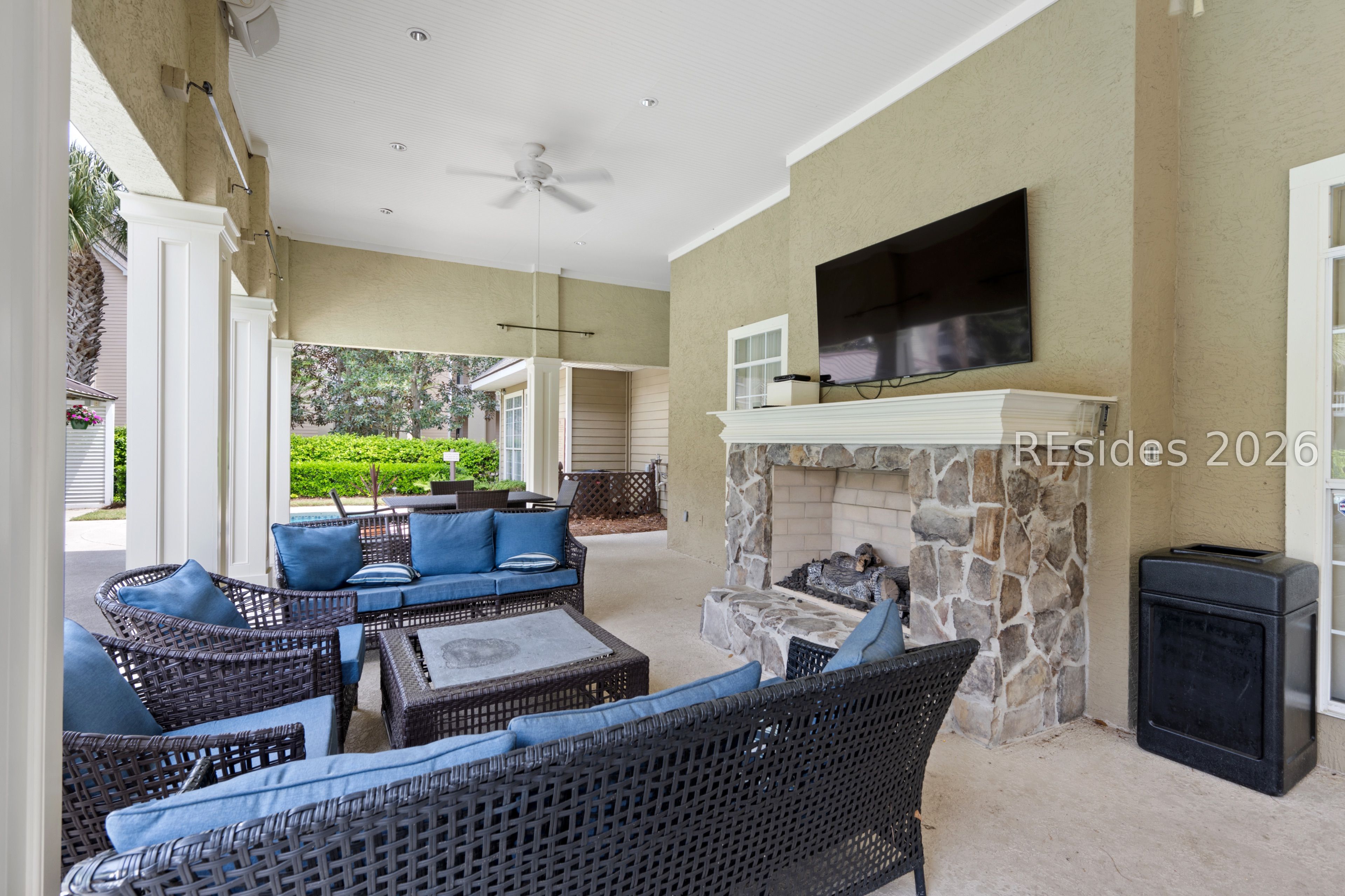 380 Marshland Road Unit: APT J14