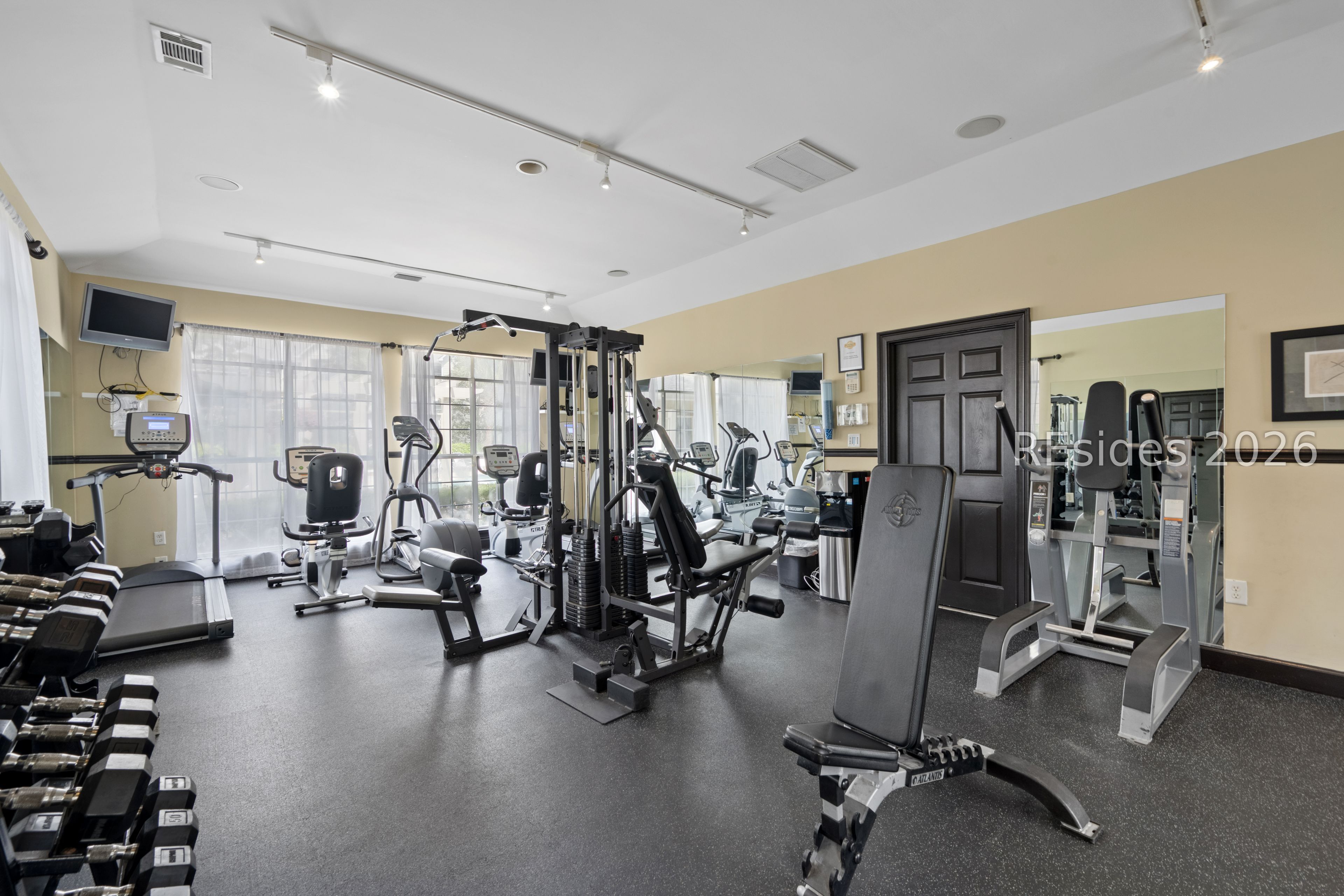 380 Marshland Road Unit: J14