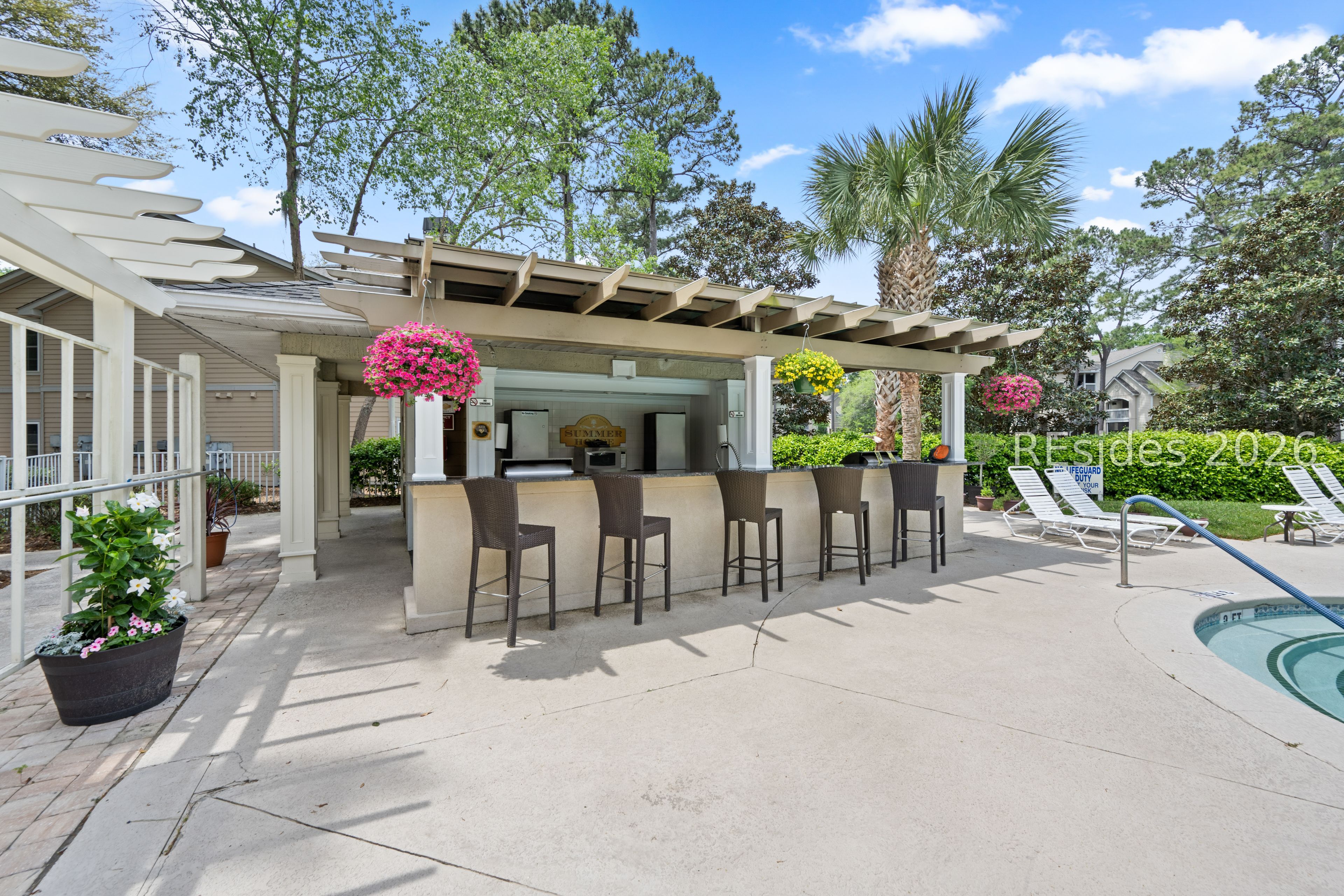 380 Marshland Road Unit: J14