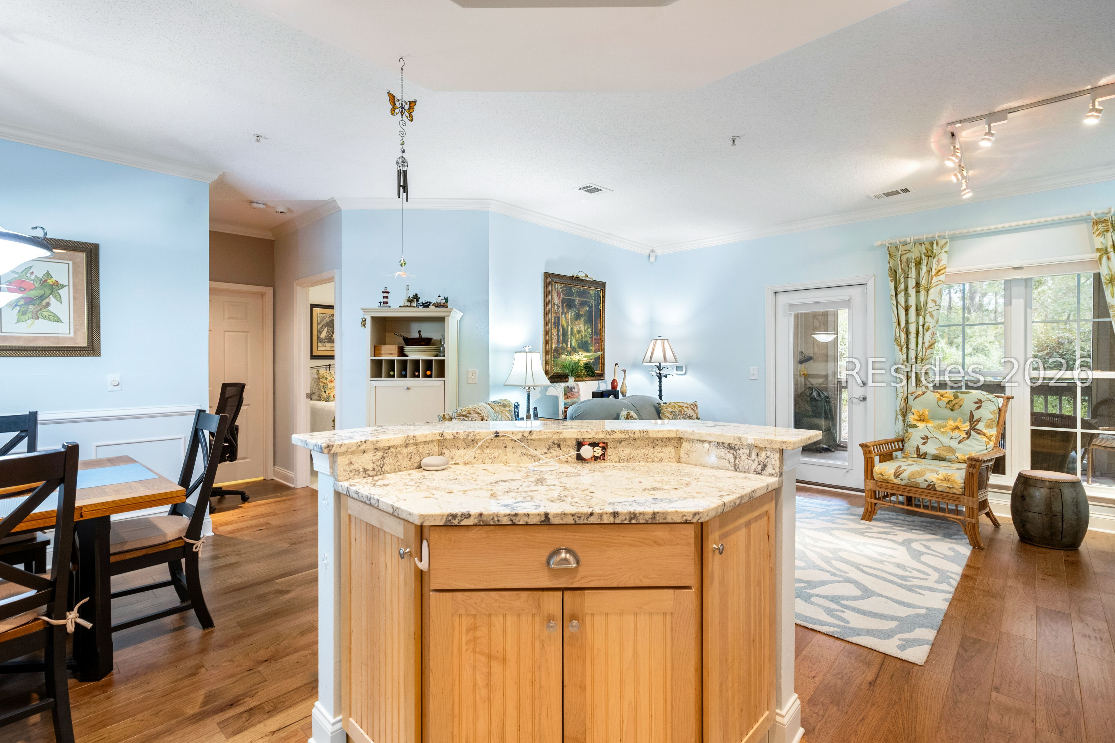 380 Marshland Road Unit: J14