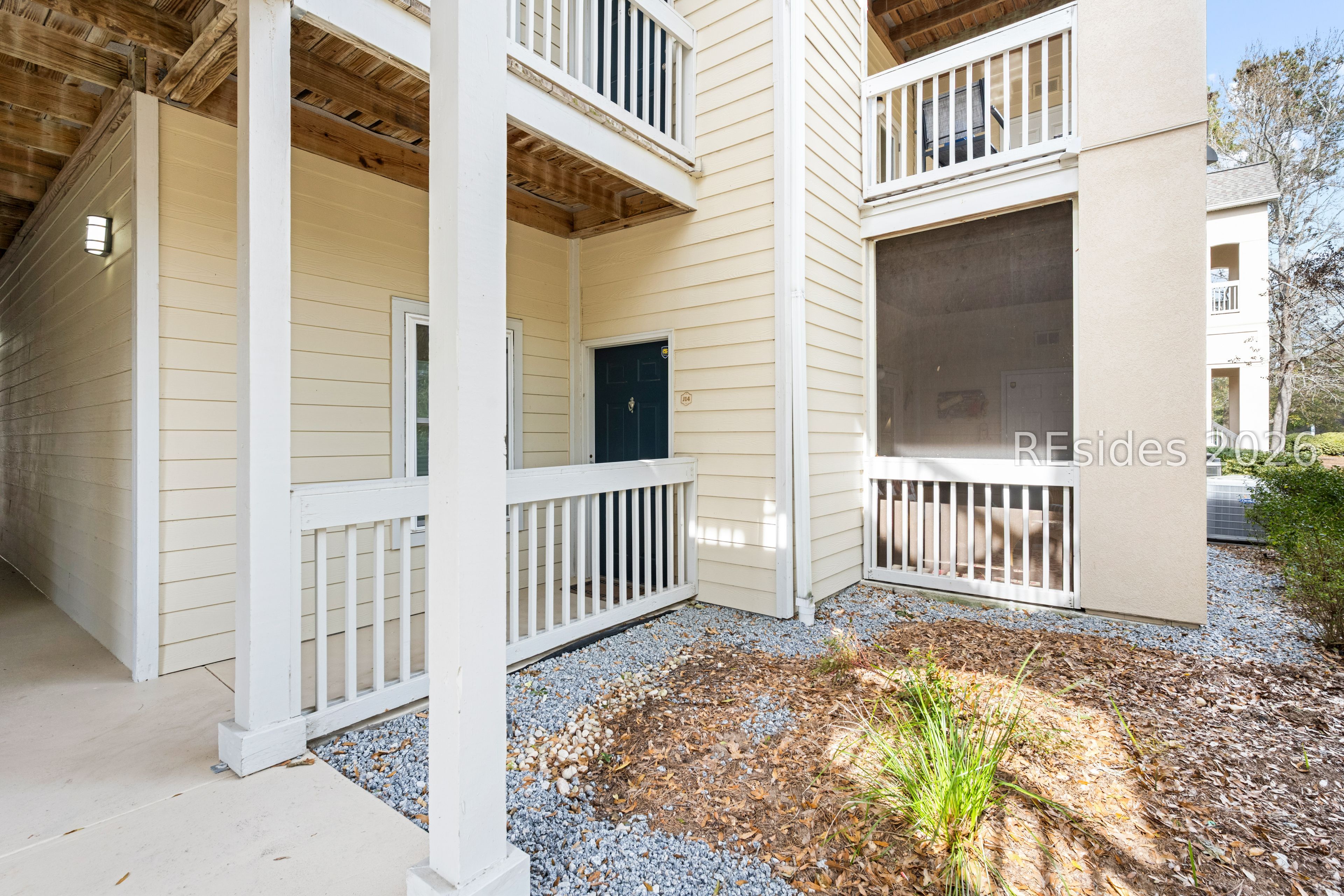 380 Marshland Road Unit: J14