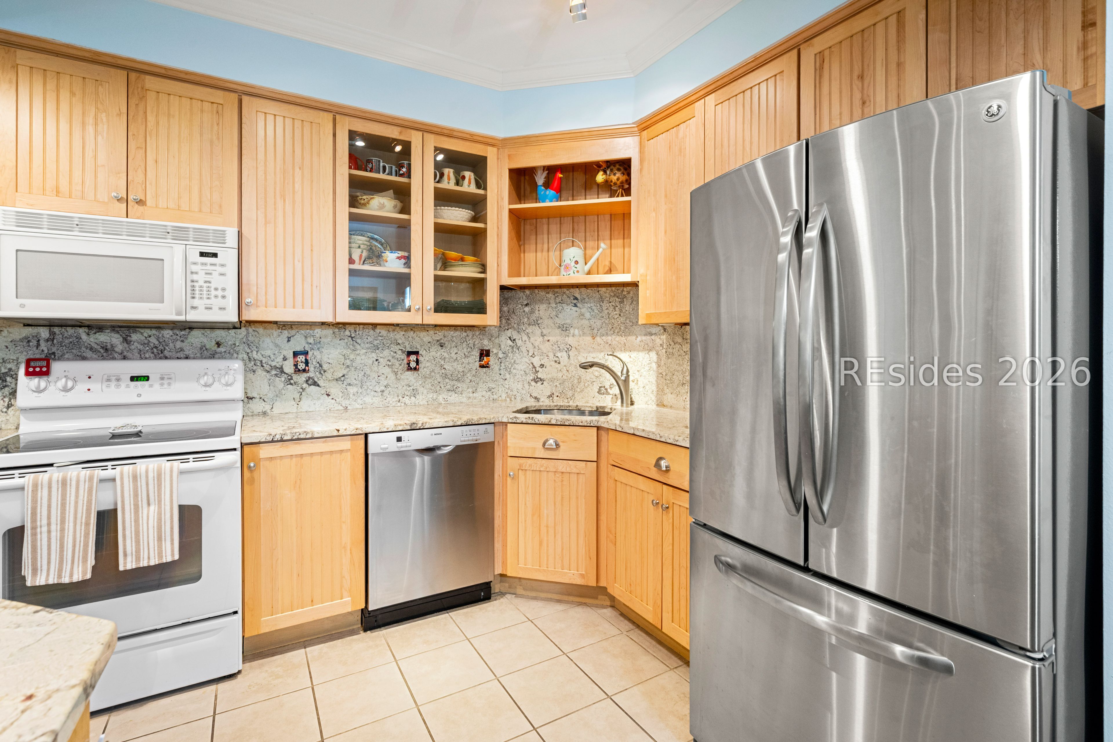 380 Marshland Road Unit: J14