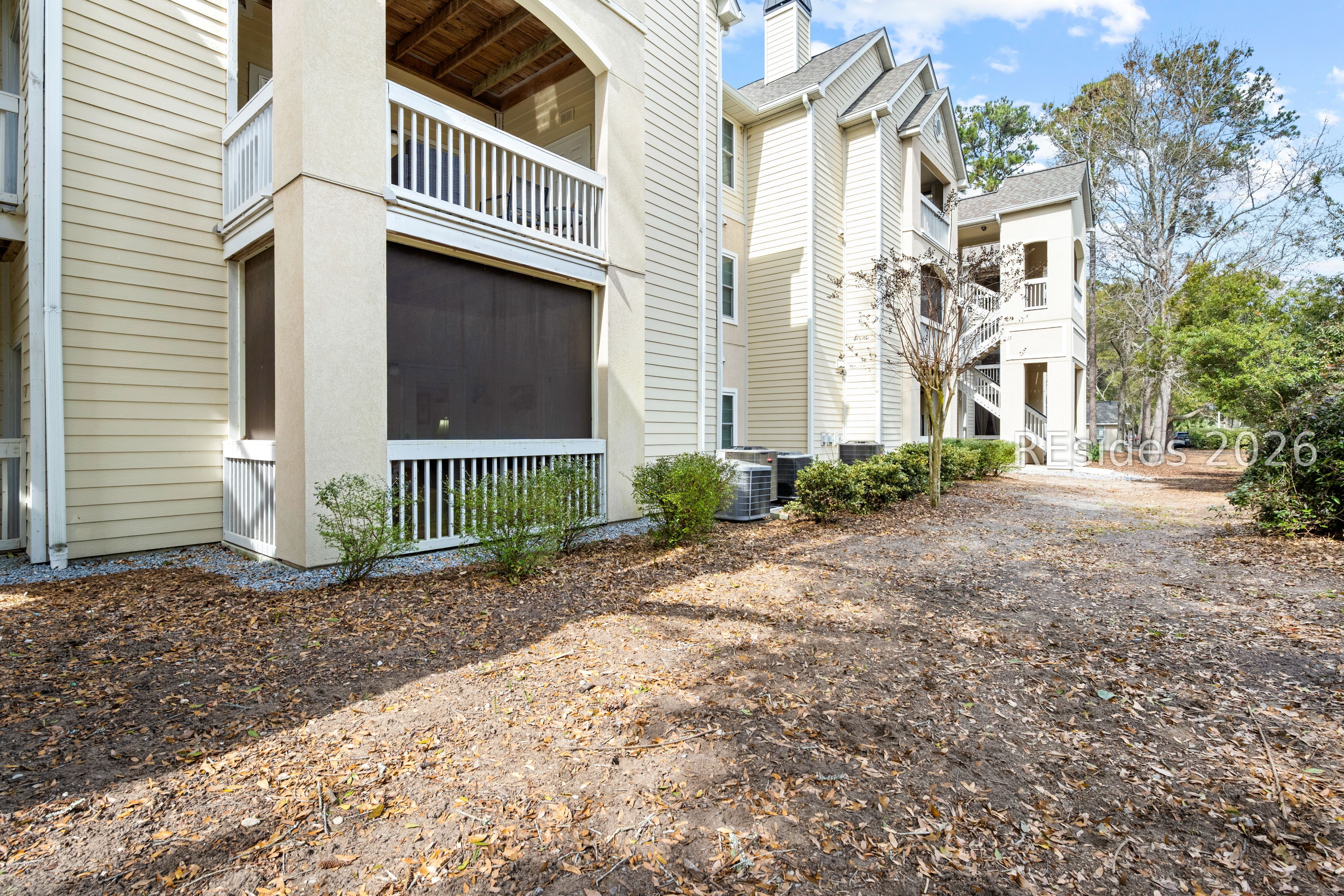 380 Marshland Road Unit: J14