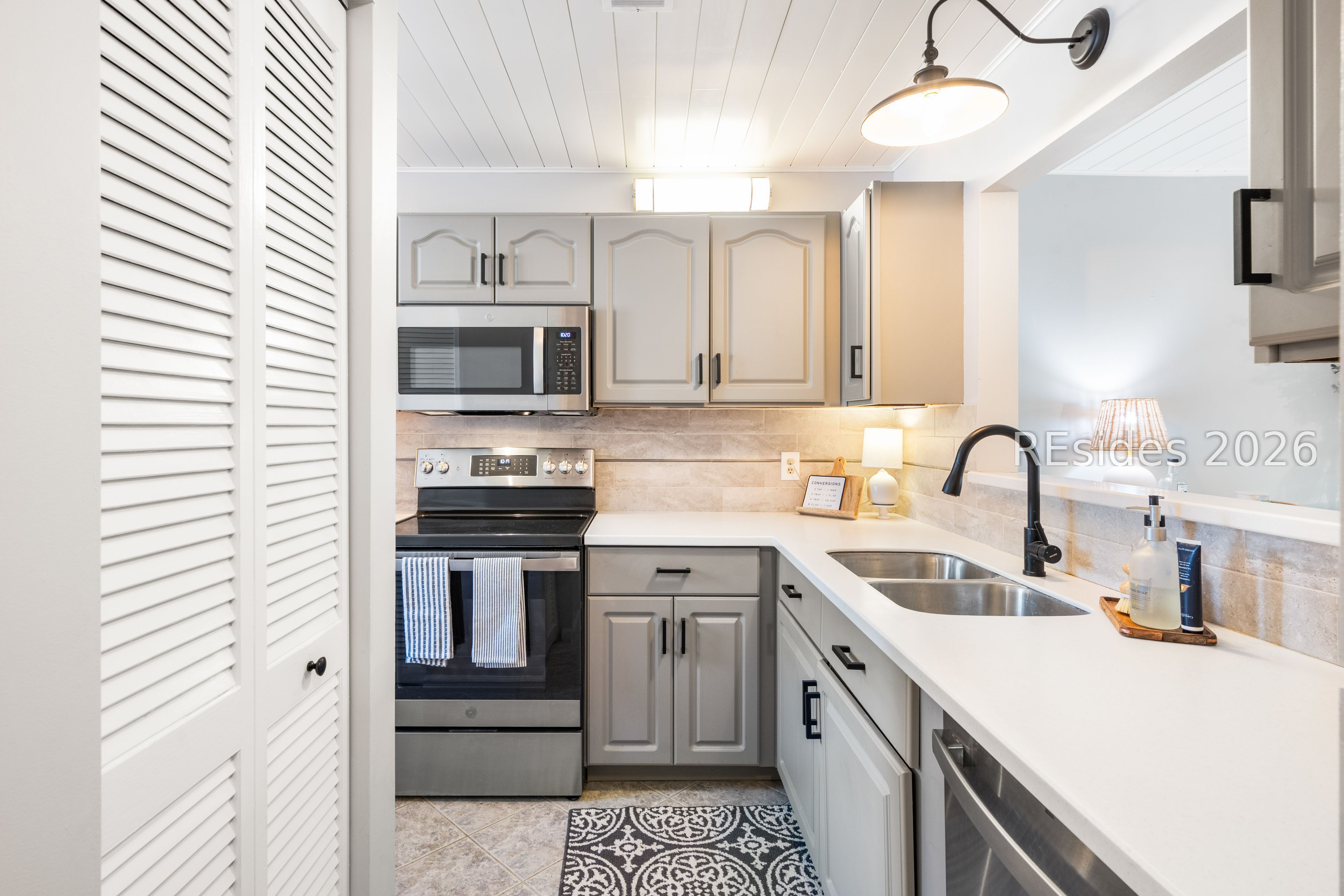 96 Mathews Drive Unit: 164