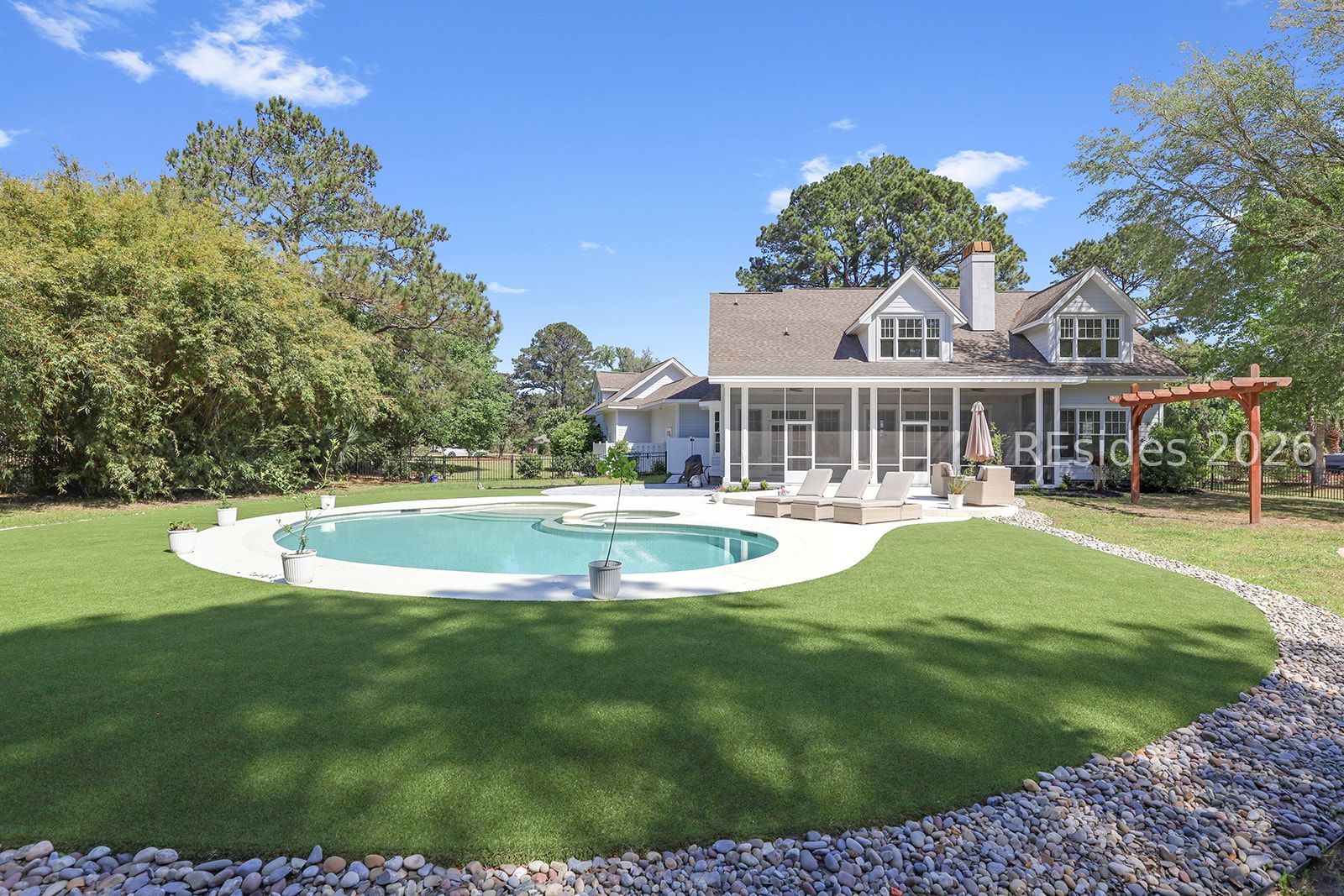 4 Hidden Lake Court