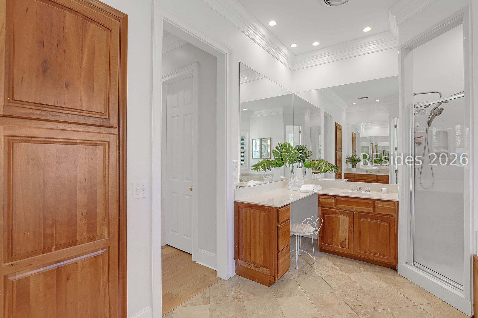 4 Hidden Lake Court
