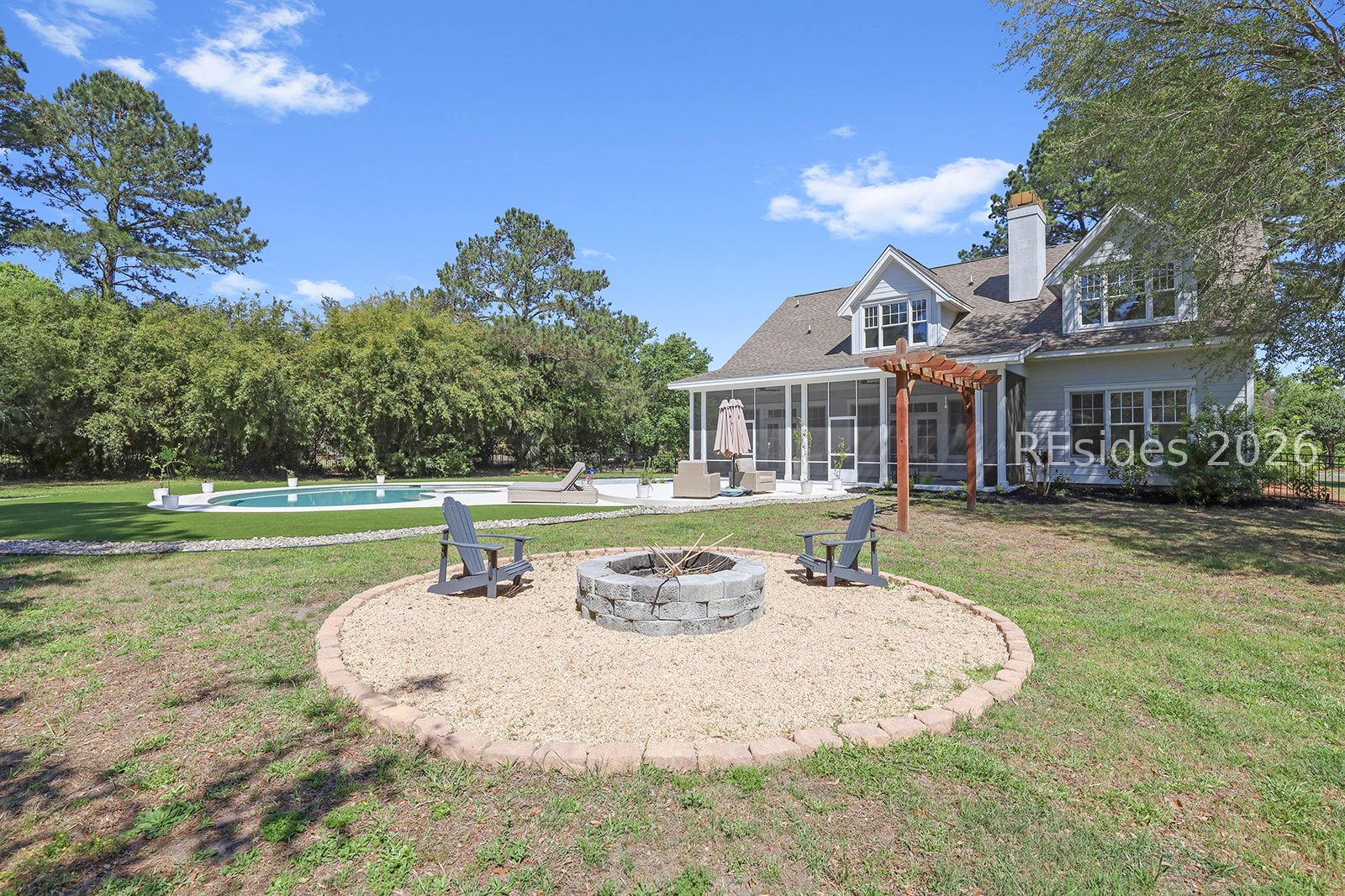 4 Hidden Lake Court