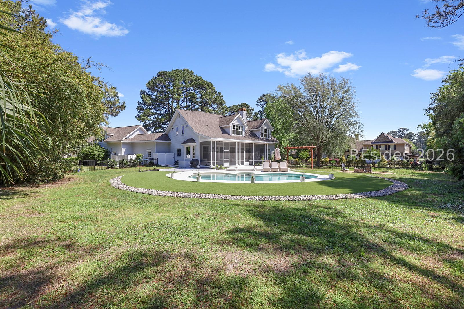 4 Hidden Lake Court