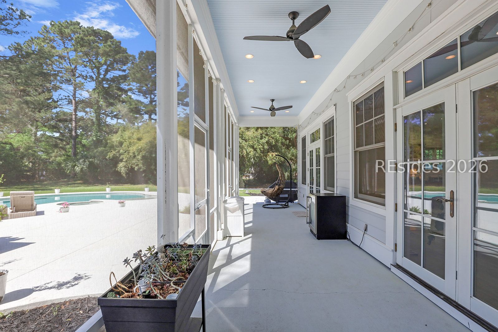4 Hidden Lake Court