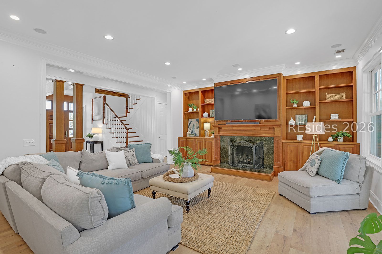 4 Hidden Lake Court