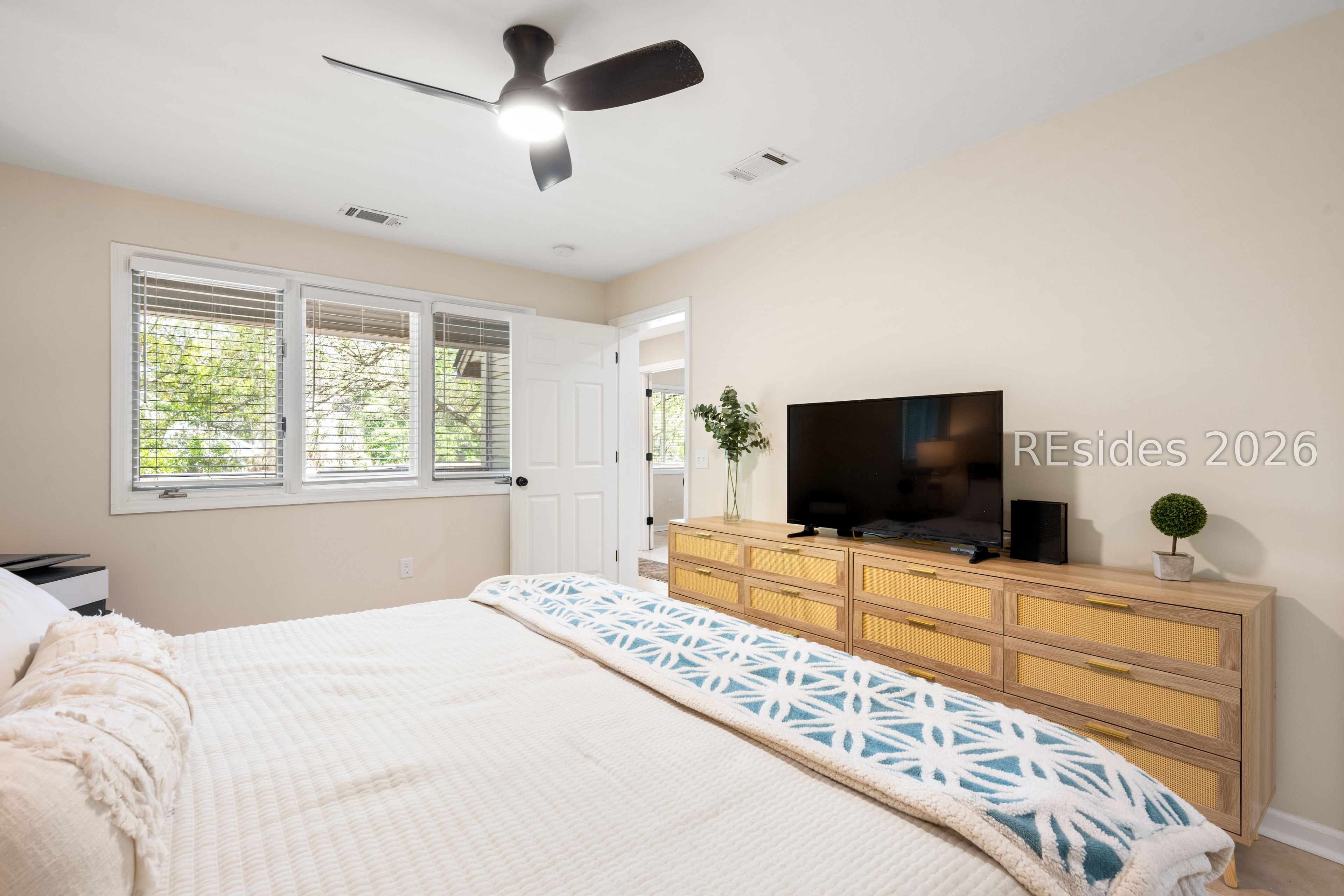 50 Yacht Cove Drive Unit: 327