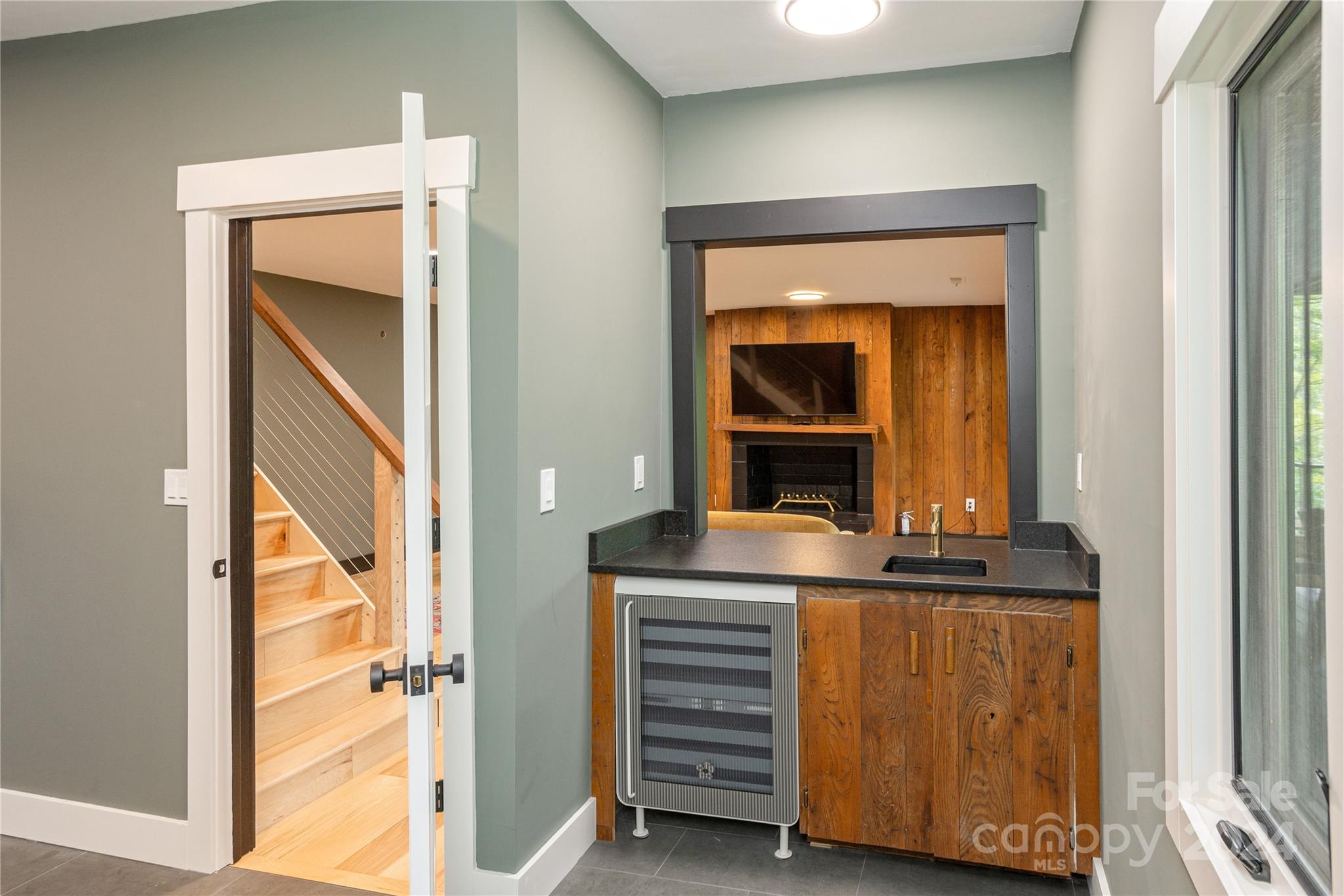 45 Chestnut Ridge Road