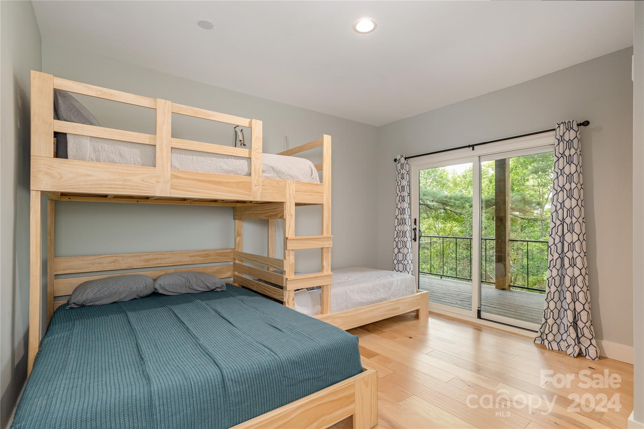 45 Chestnut Ridge Road