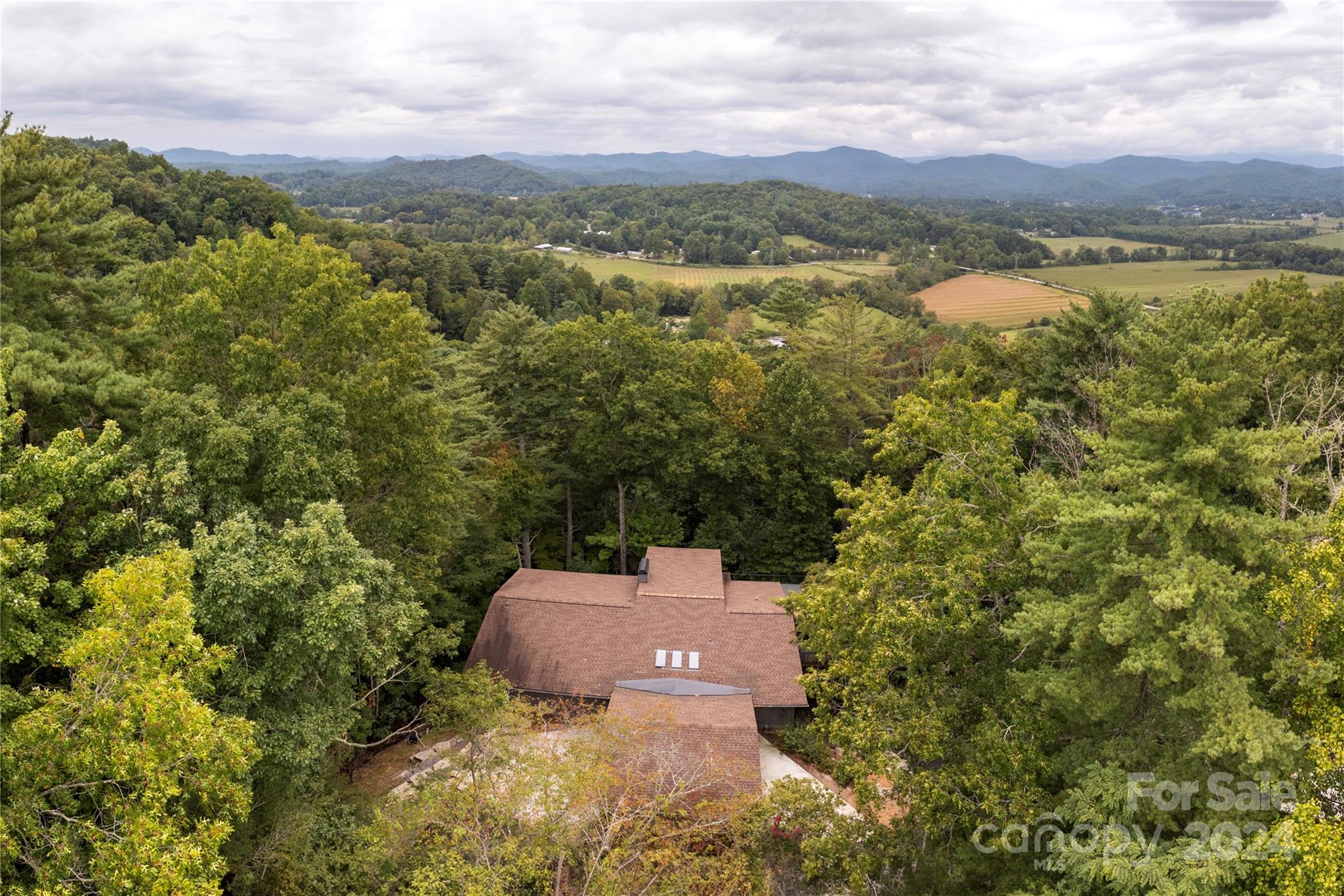 45 Chestnut Ridge Road