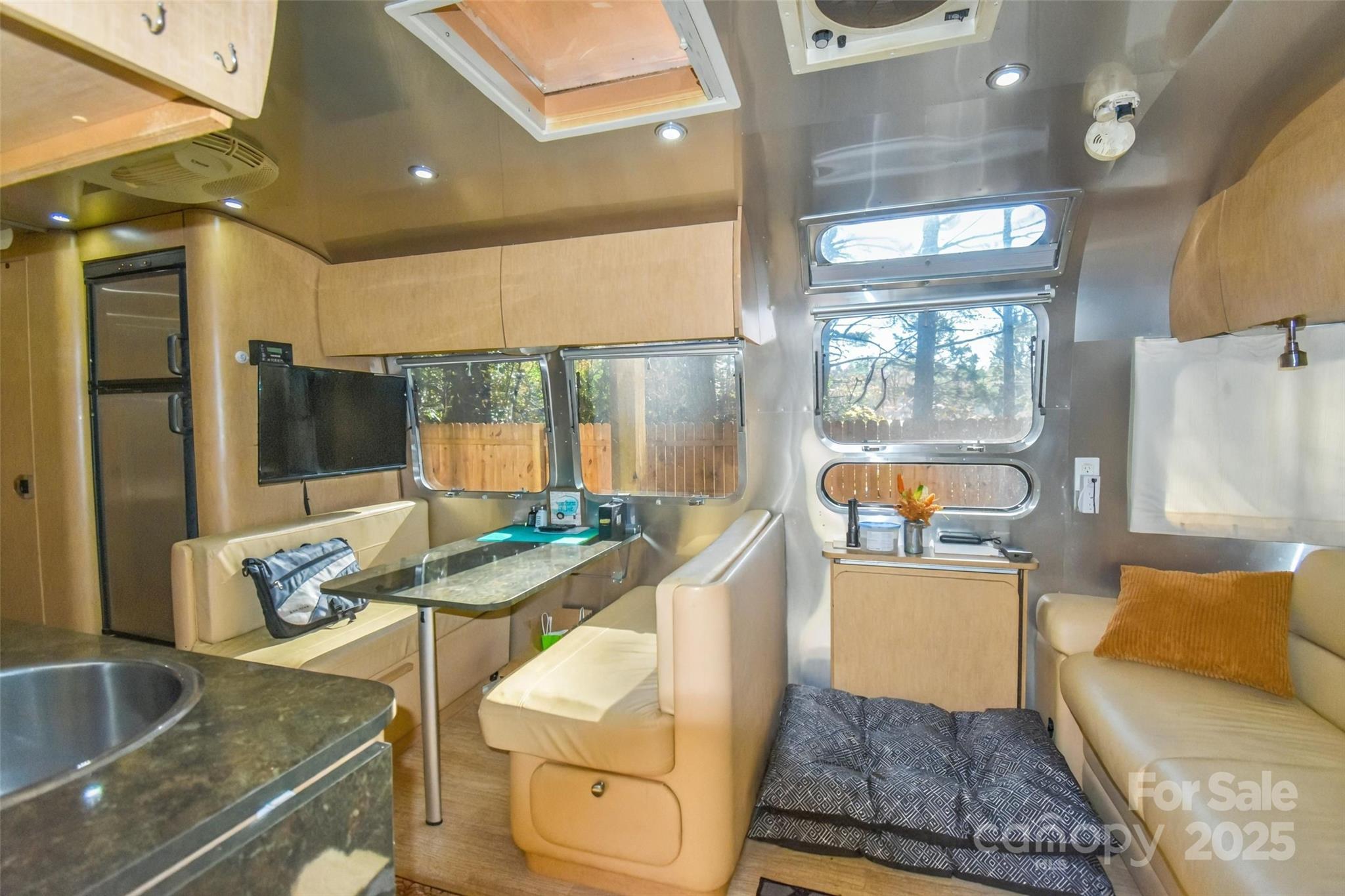 18748 Rosman Highway