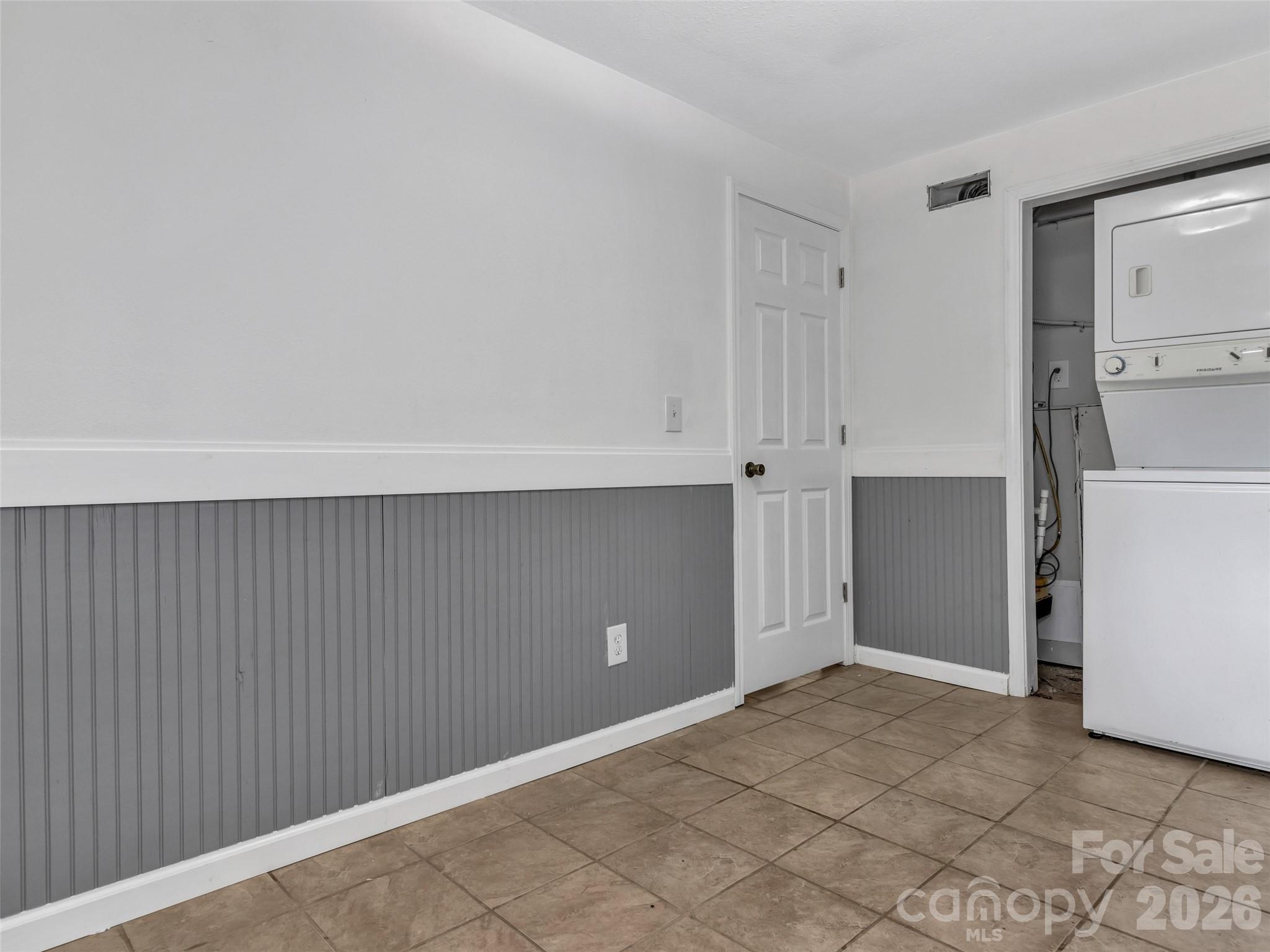 114 Elden Street