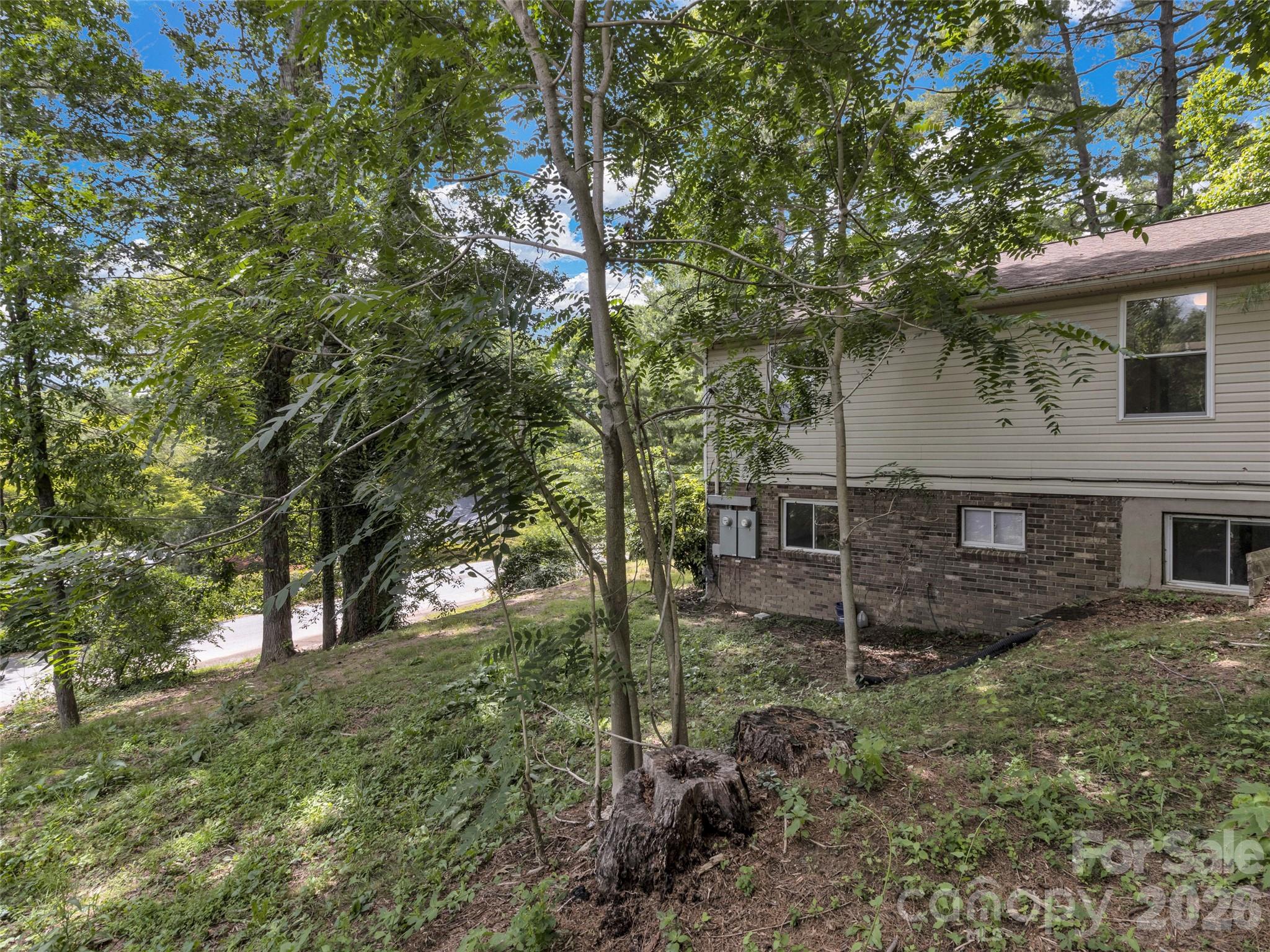 114 Elden Street
