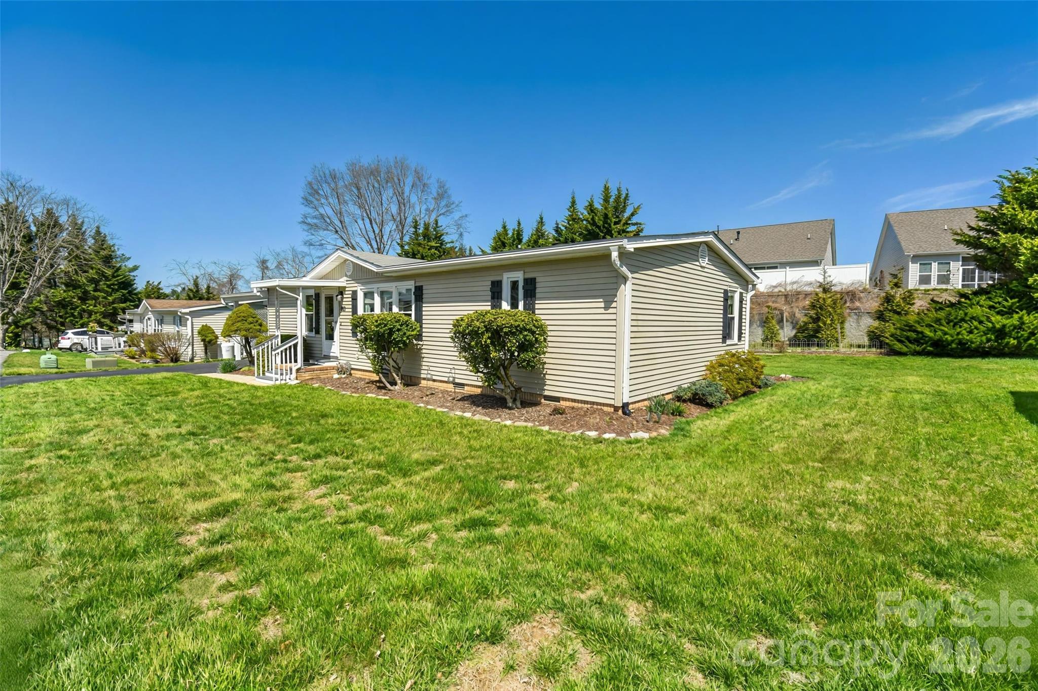 222 Cranbrook Circle